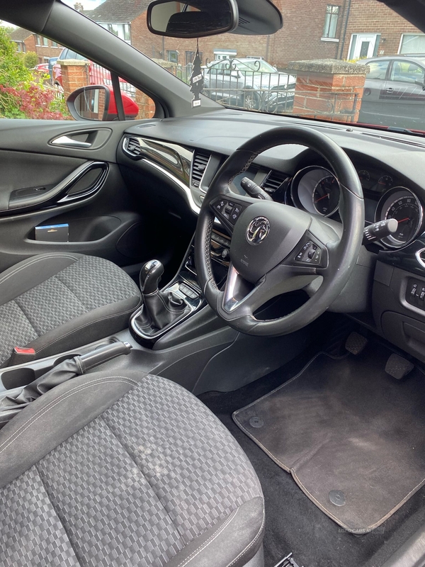 Vauxhall Astra 1.4T 16V 150 SRi 5dr in Antrim