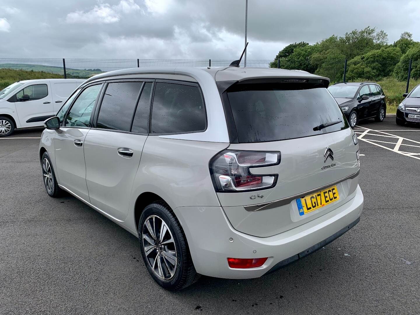 Citroen Grand C4 Picasso DIESEL ESTATE in Derry / Londonderry