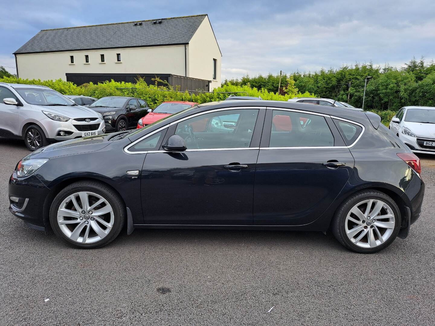 Vauxhall Astra HATCHBACK in Antrim