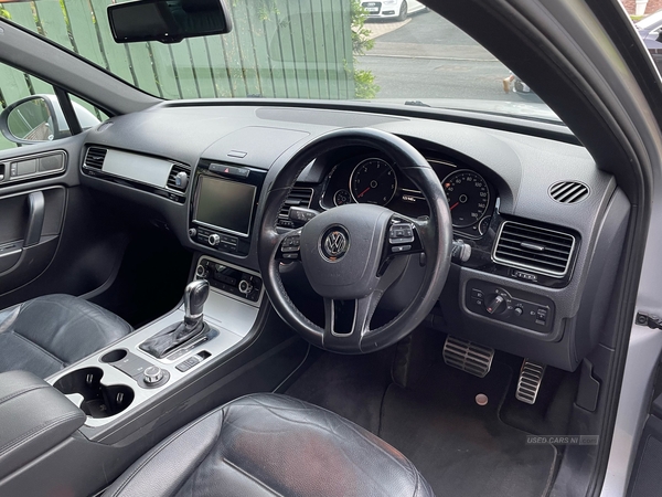 Volkswagen Touareg 3.0 V6 TDI Altitude 5dr Tip Auto in Armagh