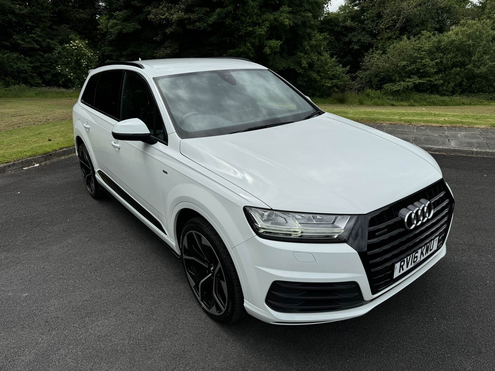 Audi Q7 DIESEL ESTATE in Tyrone