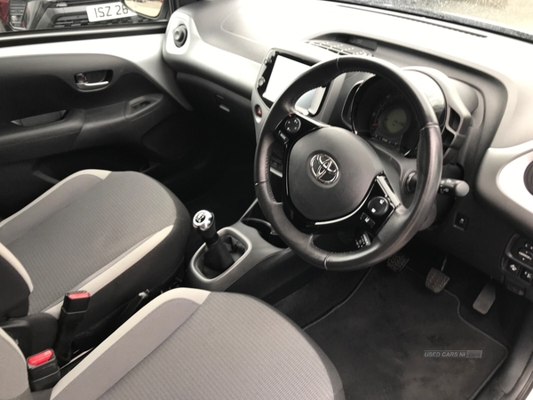 Toyota Aygo VVT-I X-TREND TSS in Down