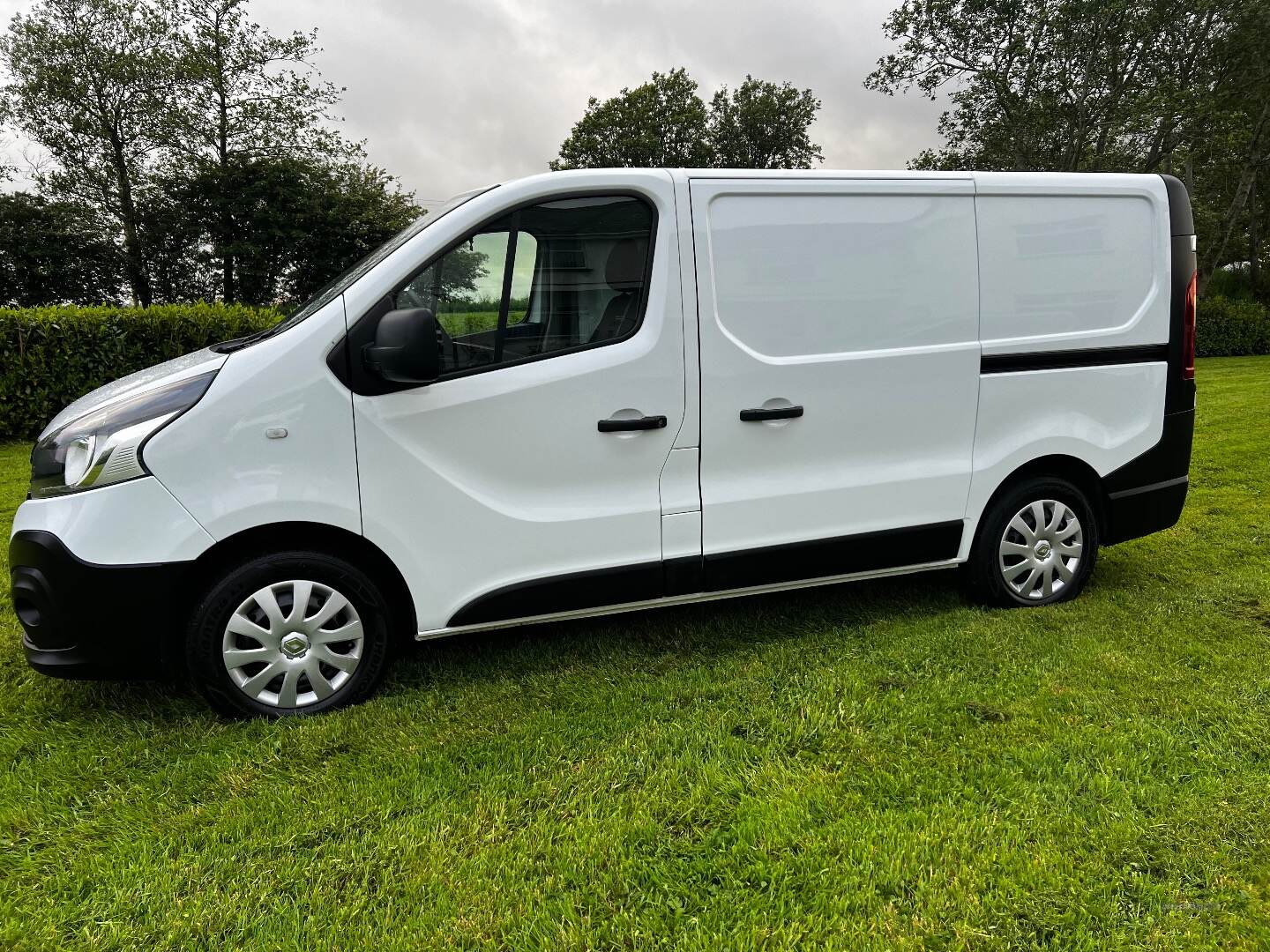 Renault Trafic SWB DIESEL in Antrim