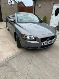 Volvo C70 D5 SE Lux 2dr Geartronic in Armagh