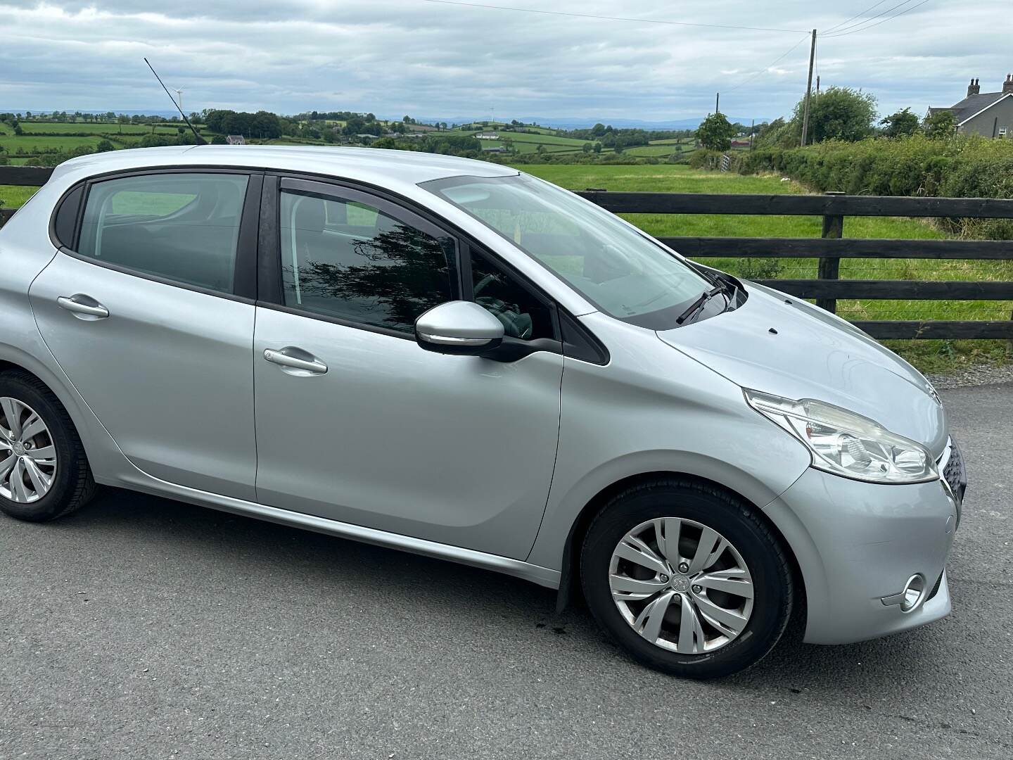 Peugeot 208 DIESEL HATCHBACK in Armagh