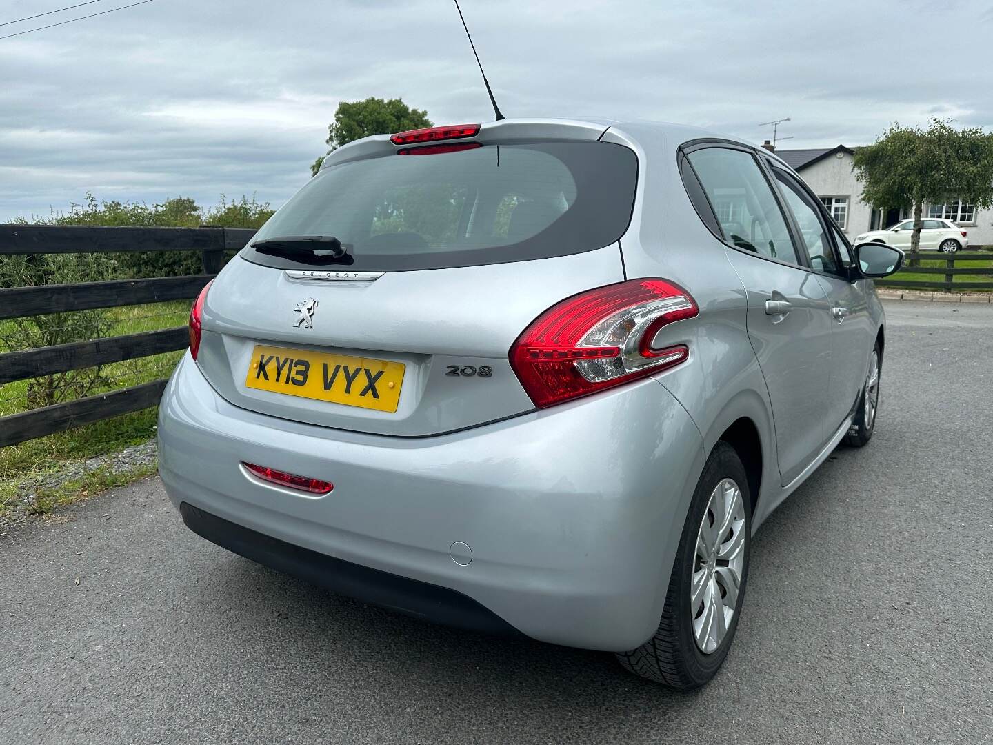 Peugeot 208 DIESEL HATCHBACK in Armagh