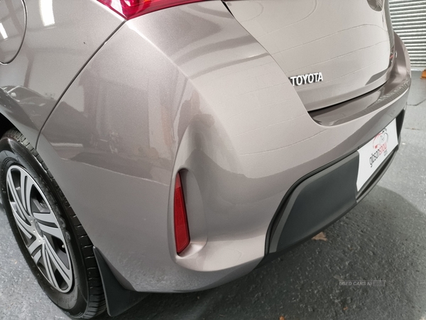 Toyota Auris HATCHBACK in Antrim