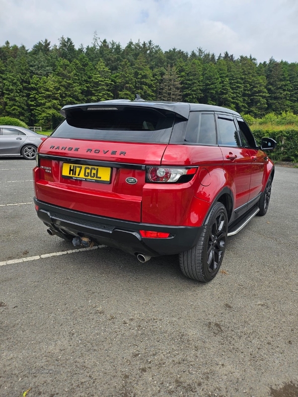 Land Rover Range Rover Evoque 2.2 SD4 Pure 5dr [Tech Pack] in Down