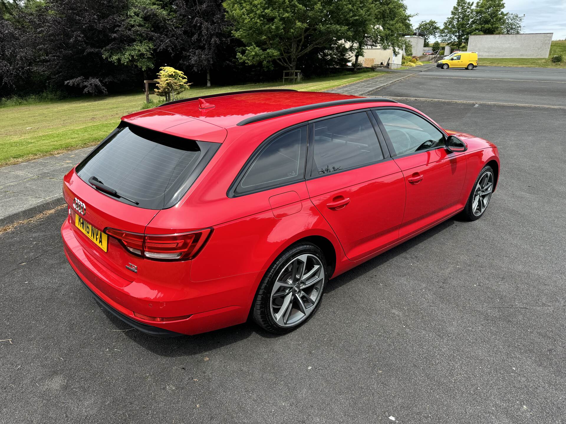 Audi A4 DIESEL AVANT in Tyrone