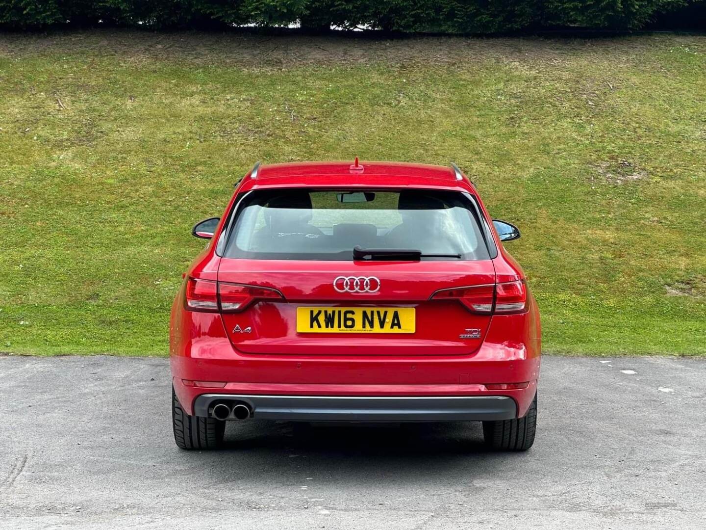 Audi A4 DIESEL AVANT in Tyrone