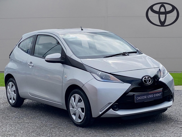 Toyota Aygo 1.0 Vvt-I X-Play 3Dr in Down