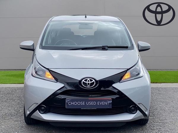 Toyota Aygo 1.0 Vvt-I X-Play 3Dr in Down