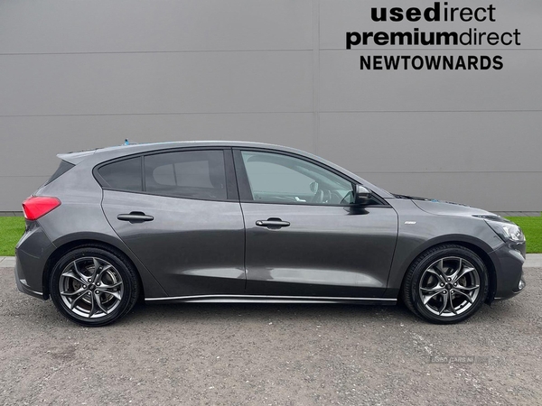 Ford Focus 1.0 Ecoboost 125 St-Line 5Dr in Down