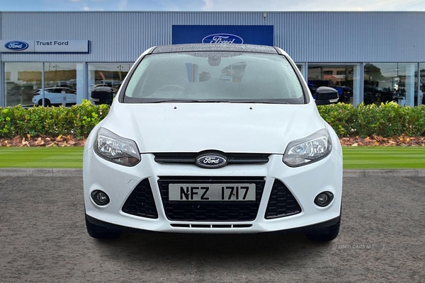 Ford Focus 1.0 EcoBoost Zetec 5dr**BLUETOOTH - ISOFIX - LOW INSURANCE - LOW RUNNING COST - REAR SENSORS - HEATED WINDSCREEN** in Antrim