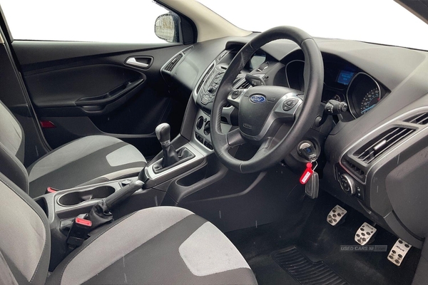 Ford Focus 1.0 EcoBoost Zetec 5dr**BLUETOOTH - ISOFIX - LOW INSURANCE - LOW RUNNING COST - REAR SENSORS - HEATED WINDSCREEN** in Antrim