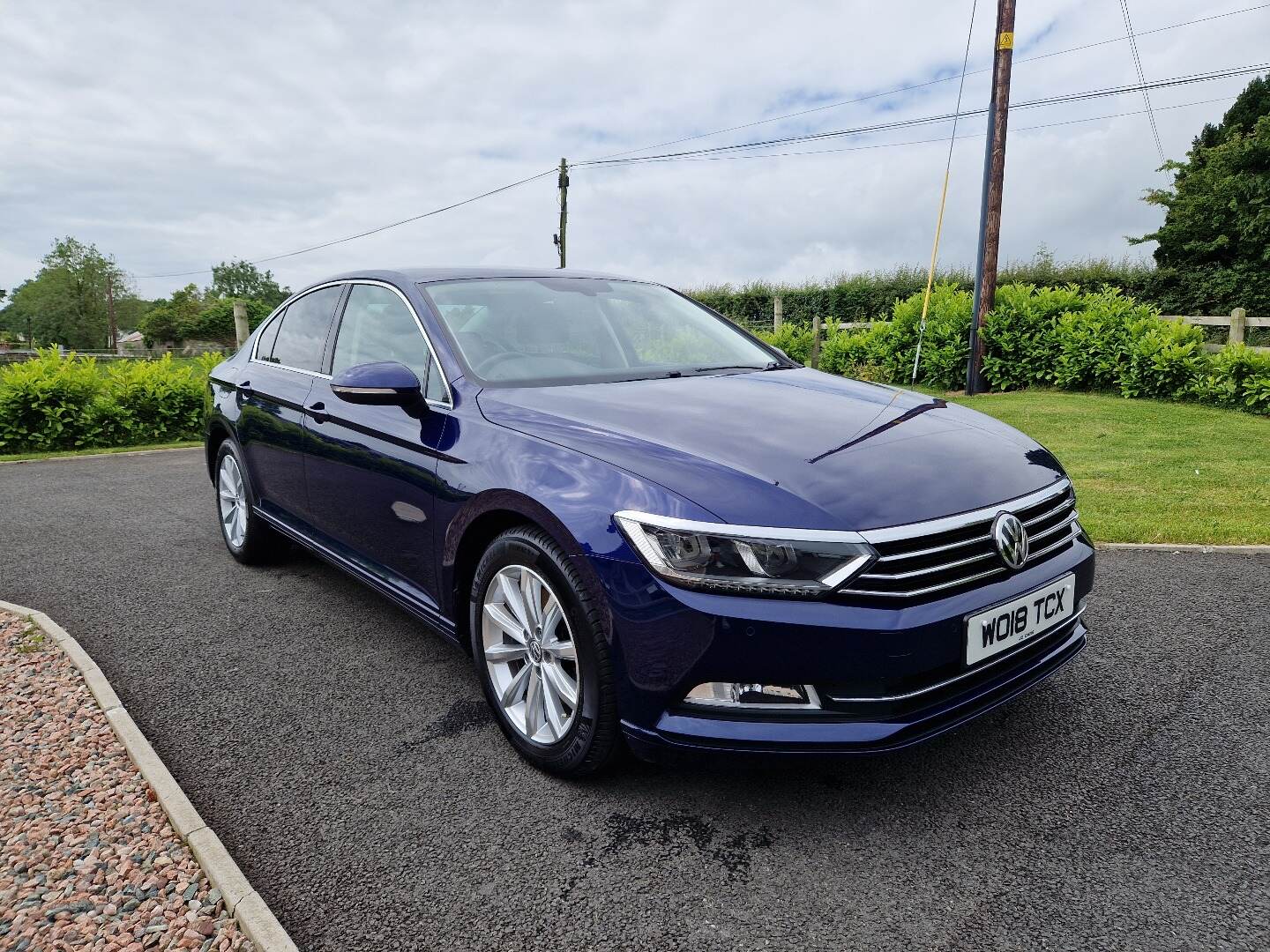 Volkswagen Passat DIESEL SALOON in Down