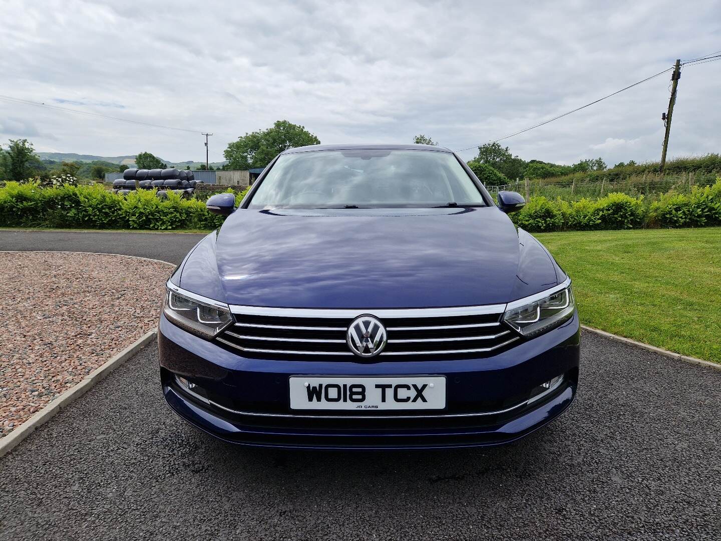 Volkswagen Passat DIESEL SALOON in Down