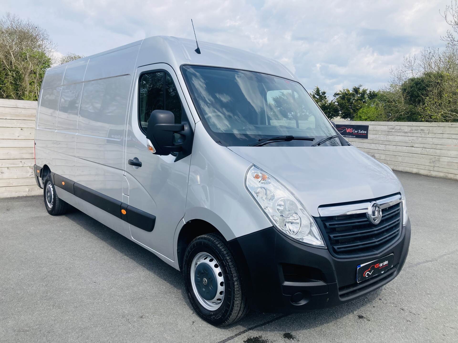 Vauxhall Movano 35 L3 DIESEL FWD in Down