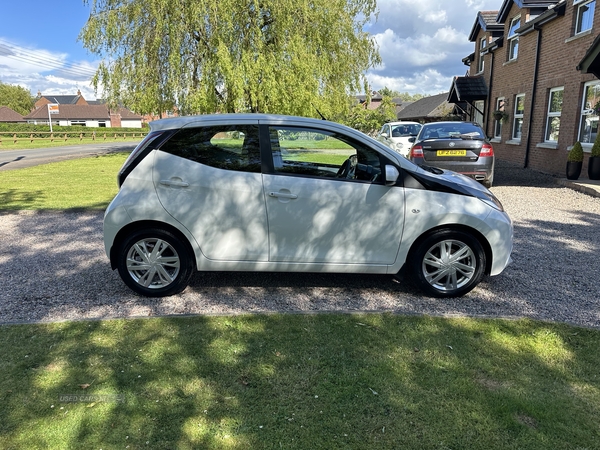 Toyota Aygo HATCHBACK in Antrim