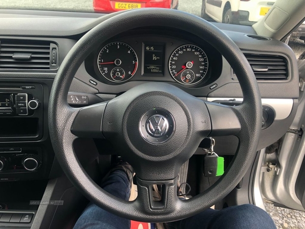 Volkswagen Jetta 1.6 S TDI BLUEMOTION TECHNOLOGY 4d 104 BHP in Armagh