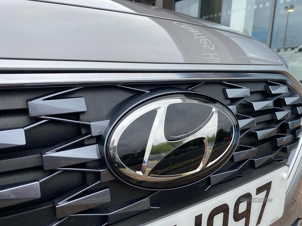 Hyundai Ioniq 1.6 Gdi Hybrid Premium Se 5Dr Dct in Antrim