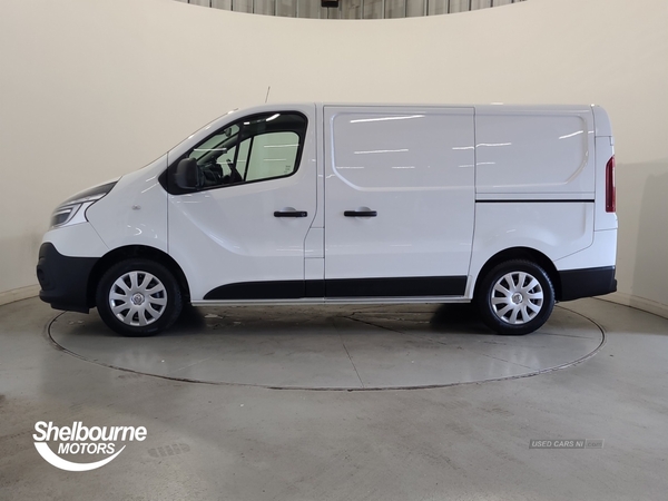 Renault Trafic 2.0 dCi ENERGY 28 Business+ Panel Van 5dr Diesel Manual SWB Standard Roof Euro 6 (s/s) (120 ps) in Down