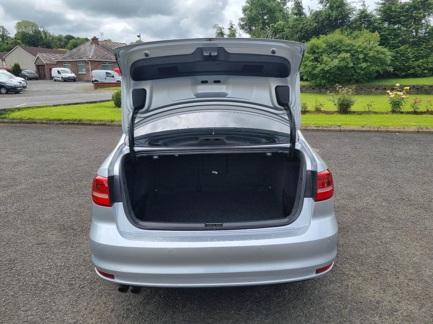 Volkswagen Jetta DIESEL SALOON in Derry / Londonderry