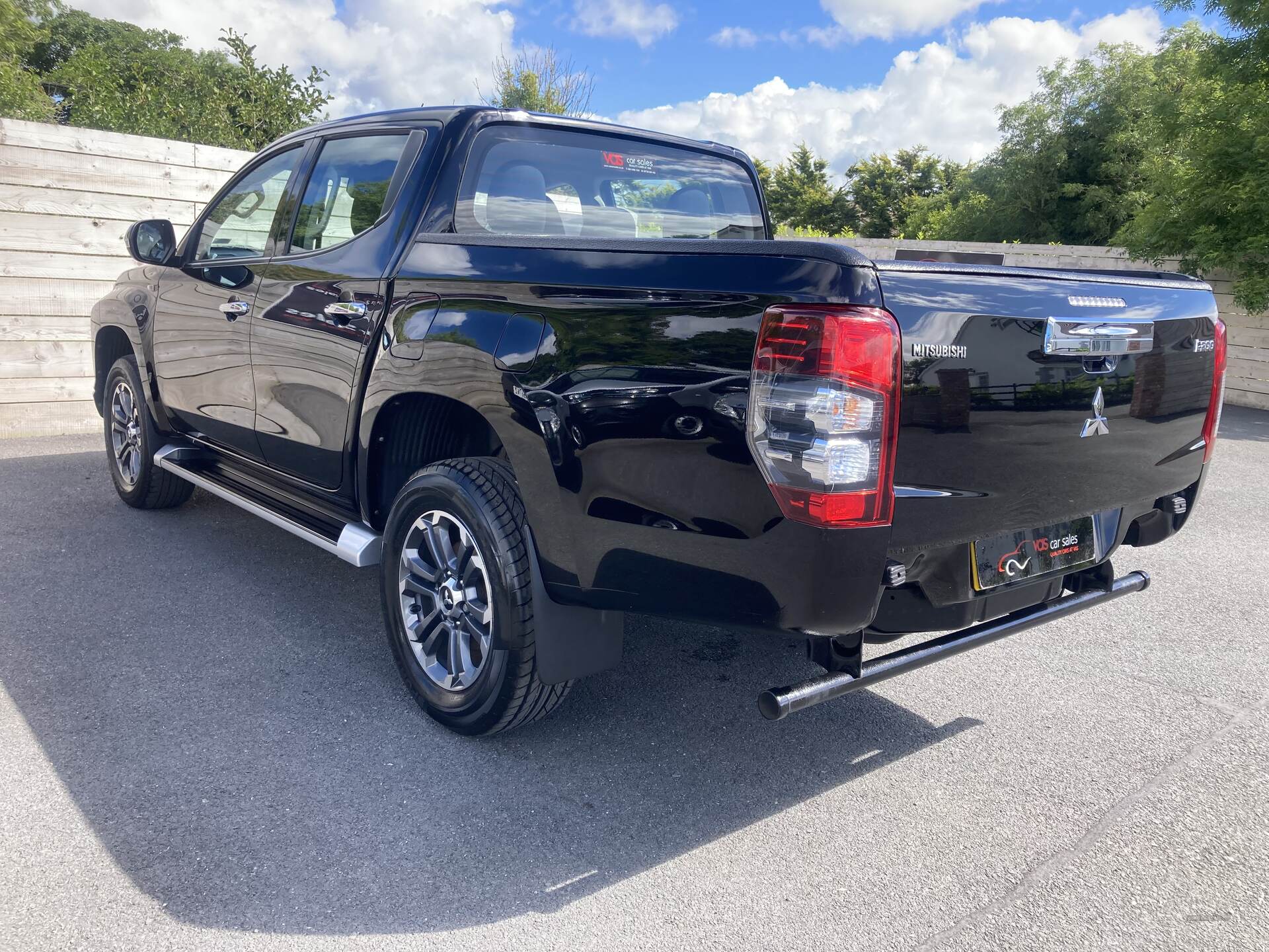 Mitsubishi L200 DIESEL in Down