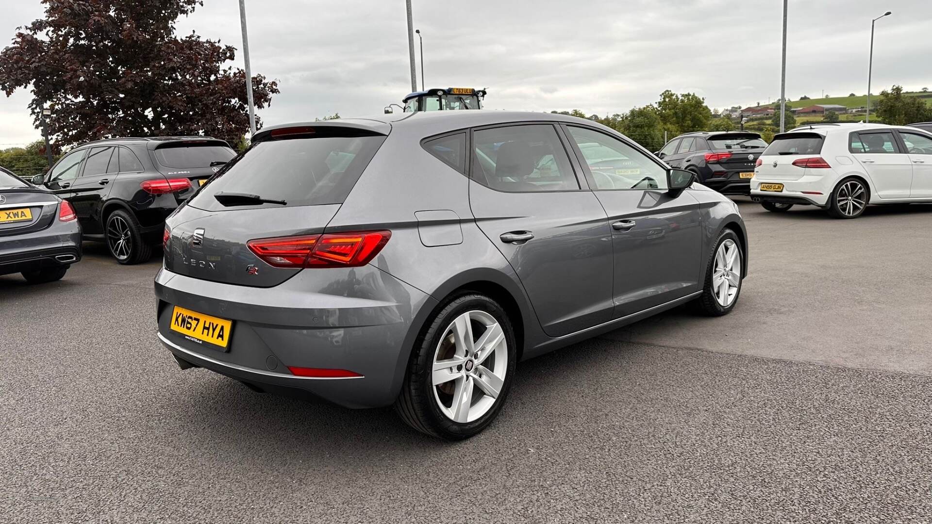 Seat Leon DIESEL HATCHBACK in Down