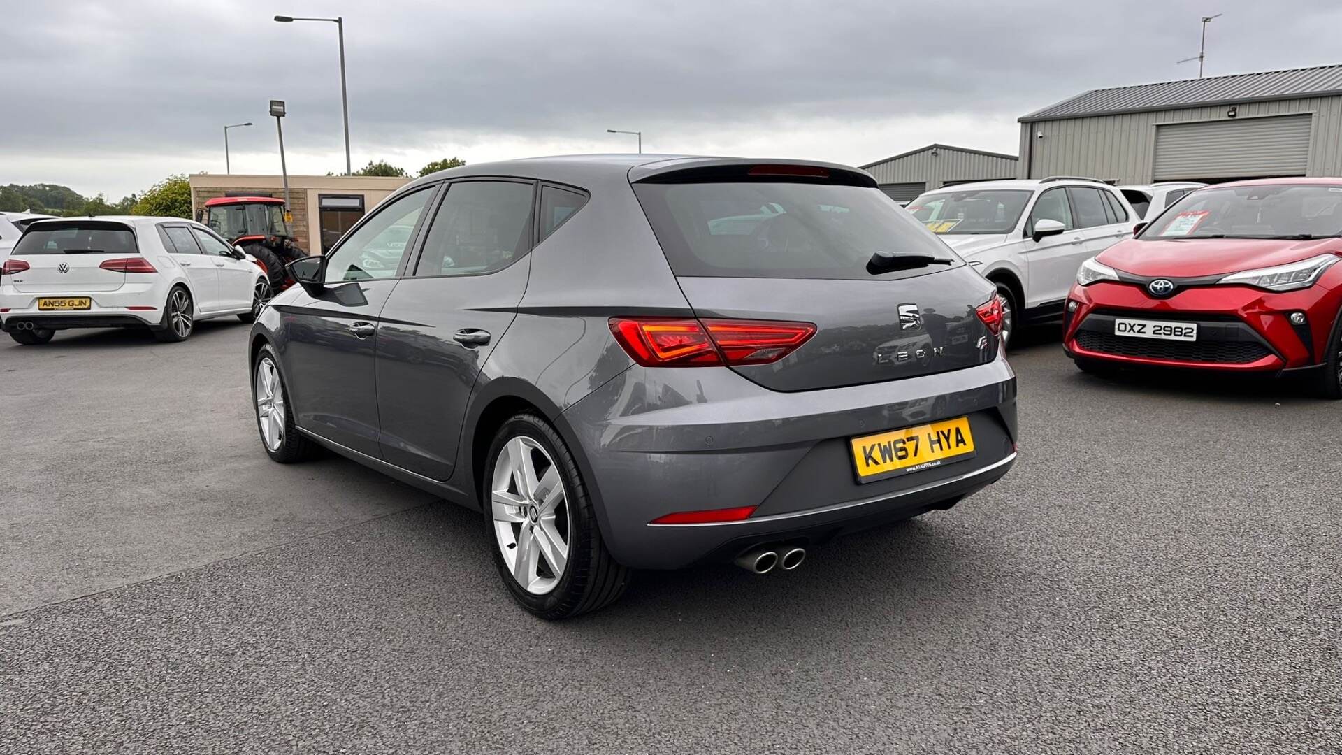 Seat Leon DIESEL HATCHBACK in Down