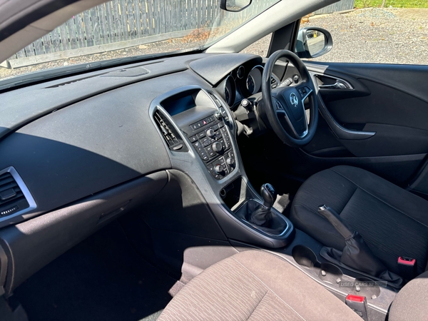 Vauxhall Astra 1.6 CDTi 16V ecoFLEX 136 Design 5dr in Tyrone