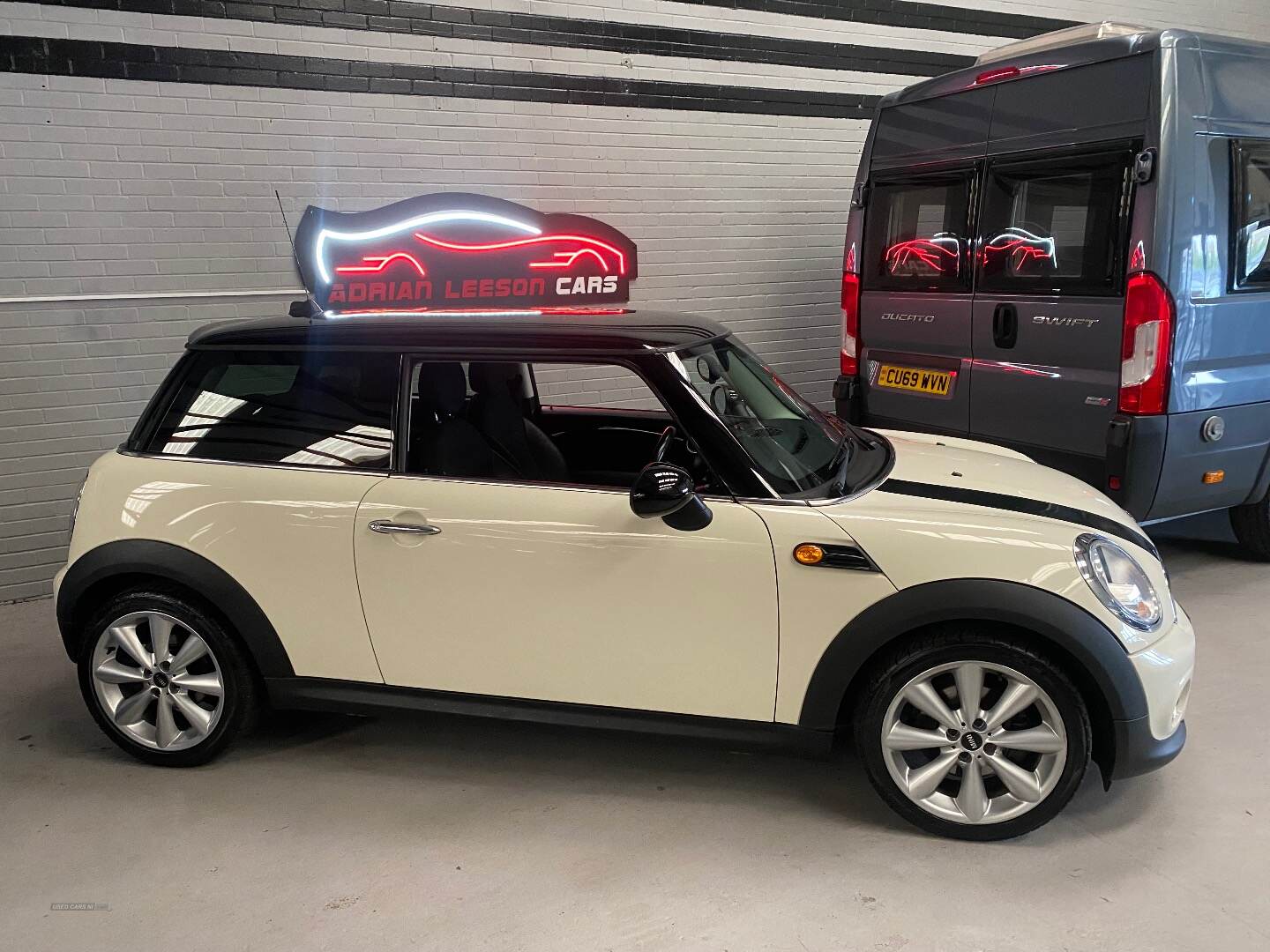 MINI Hatch 1.6 Cooper 3 dr in Antrim