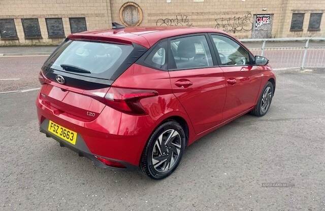 Hyundai i20 HATCHBACK in Down