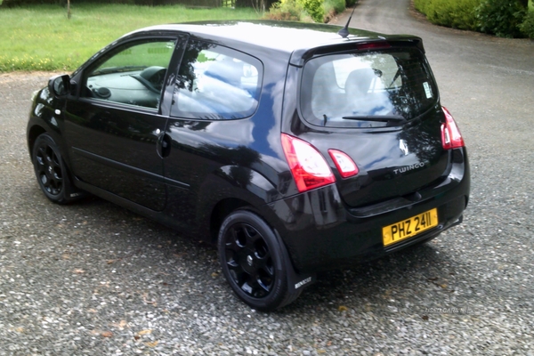 Renault Twingo 1.2 16V Dynamique 3dr [AC] in Antrim