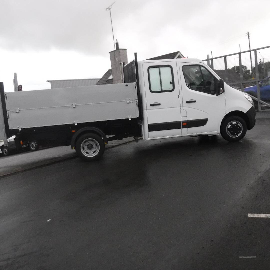 Vauxhall Movano Double cab tipper .Rear seats removed . in Down