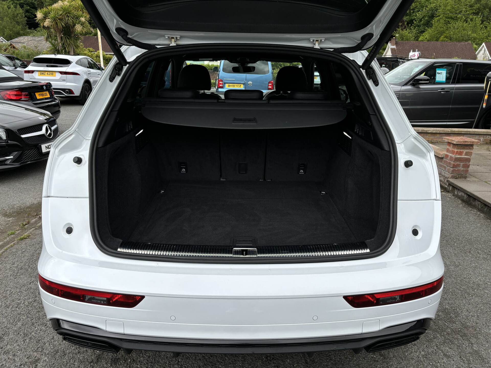 Audi Q5 ESTATE SPECIAL EDITIONS in Down