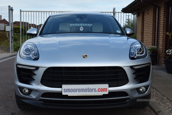 Porsche Macan ESTATE in Antrim