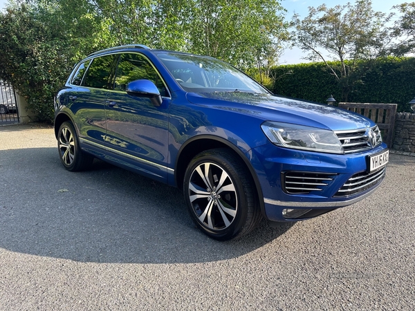 Volkswagen Touareg 3.0 V6 TDI BlueMotion Tech 262 R-Line 5dr Tip Auto in Down