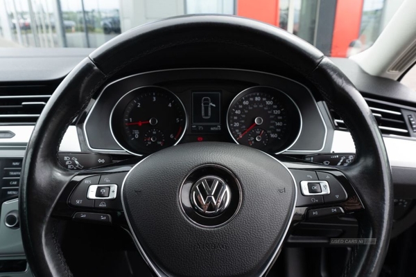 Volkswagen Passat 1.6 Business 5dr in Derry / Londonderry