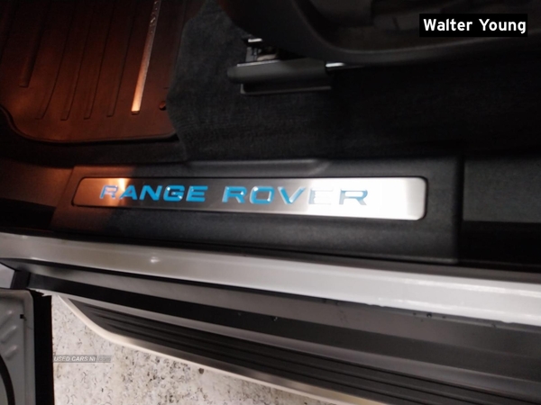 Land Rover Range Rover Evoque 2.0 TD4 HSE Dynamic SUV 5dr Diesel Auto 4WD Euro 6 (s/s) (180 ps) in Antrim