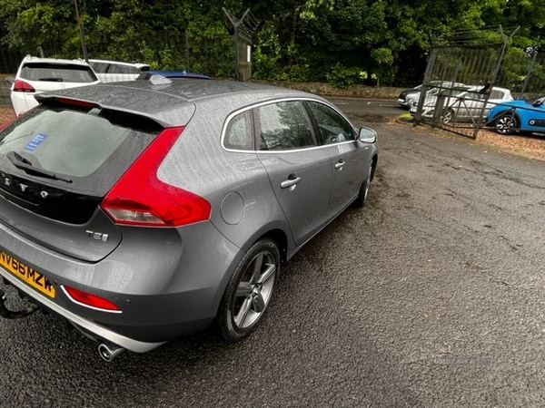 Volvo V40 HATCHBACK in Antrim