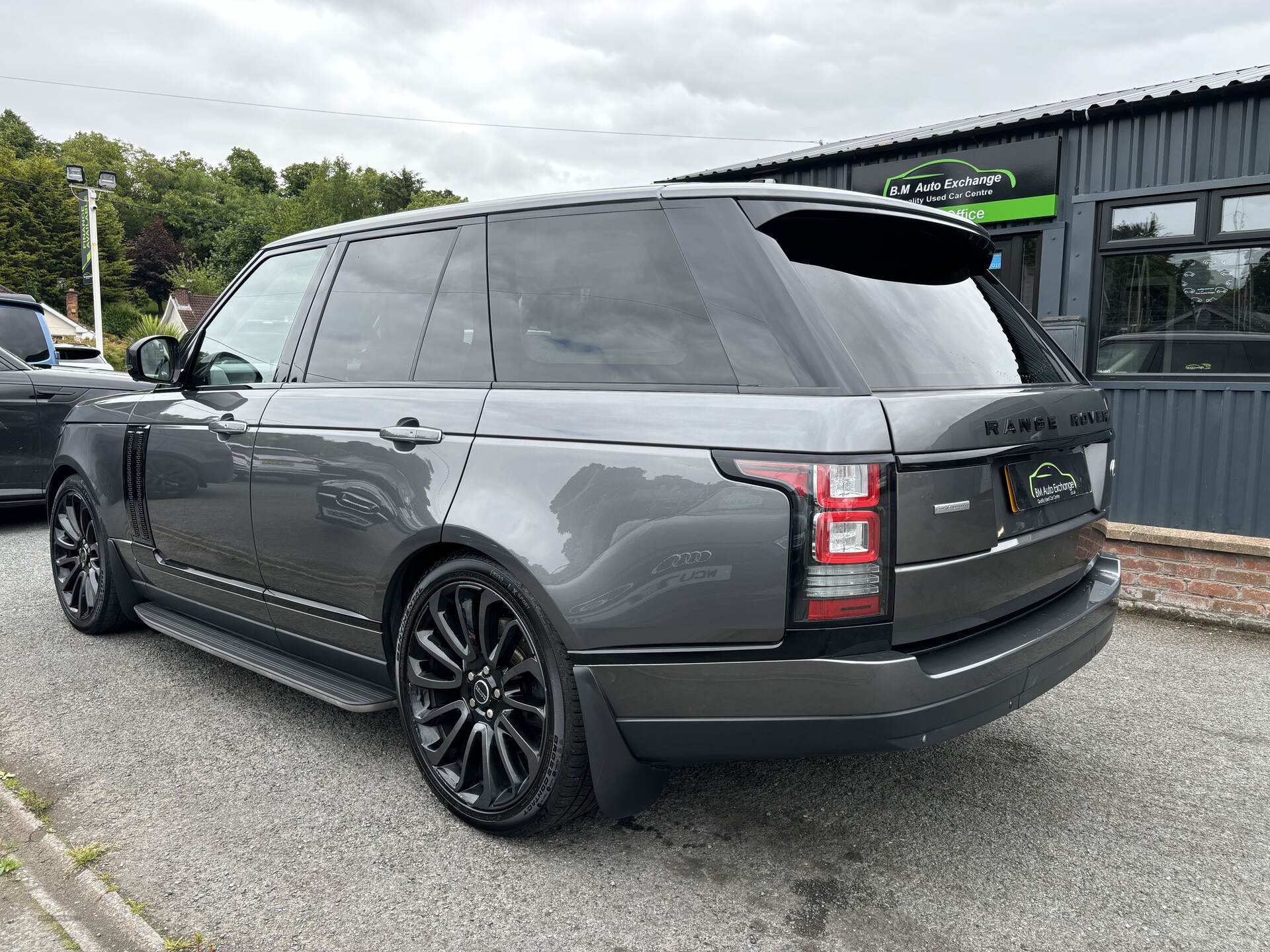 Land Rover Range Rover DIESEL ESTATE in Down