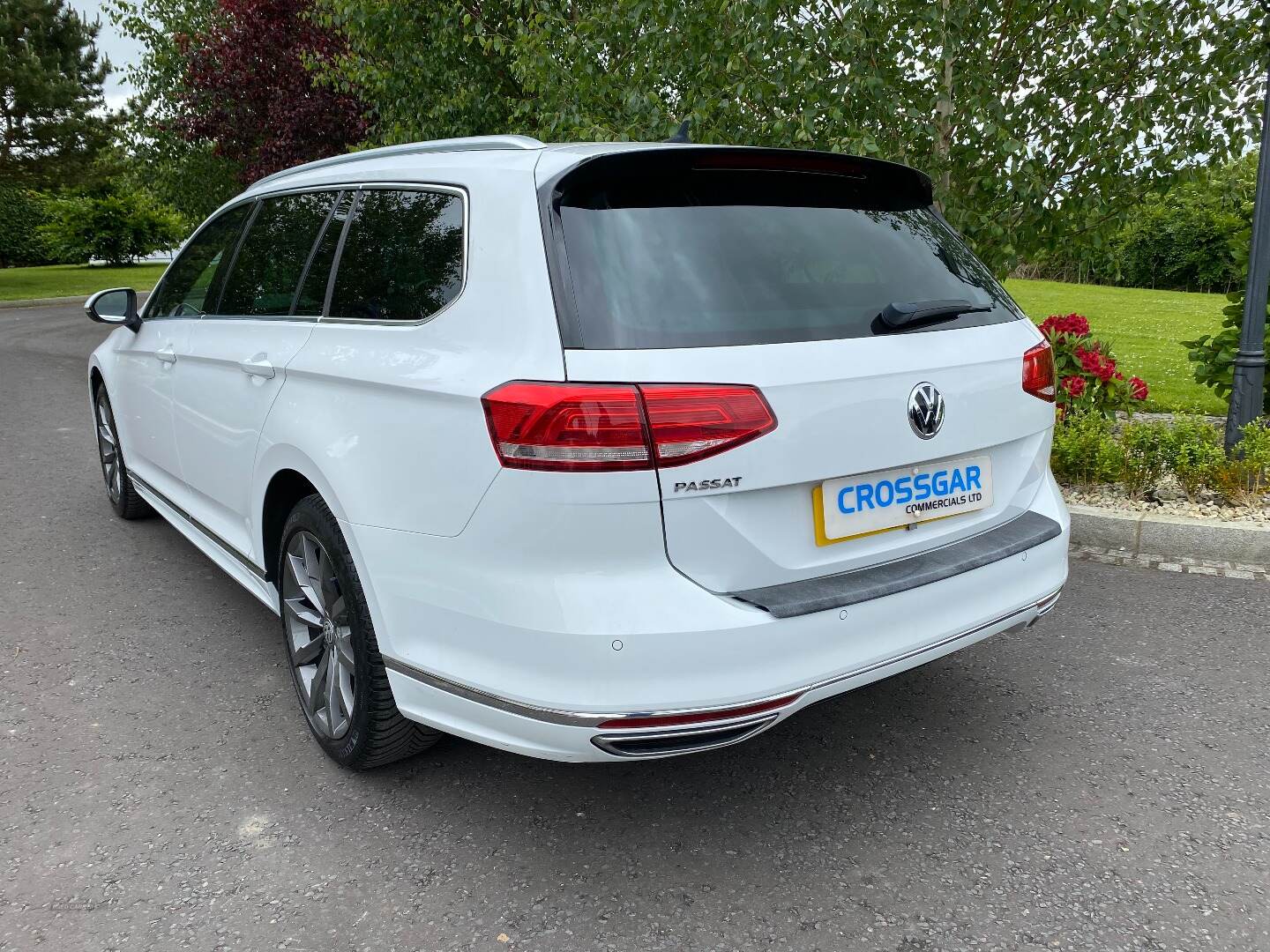 Volkswagen Passat DIESEL ESTATE in Down