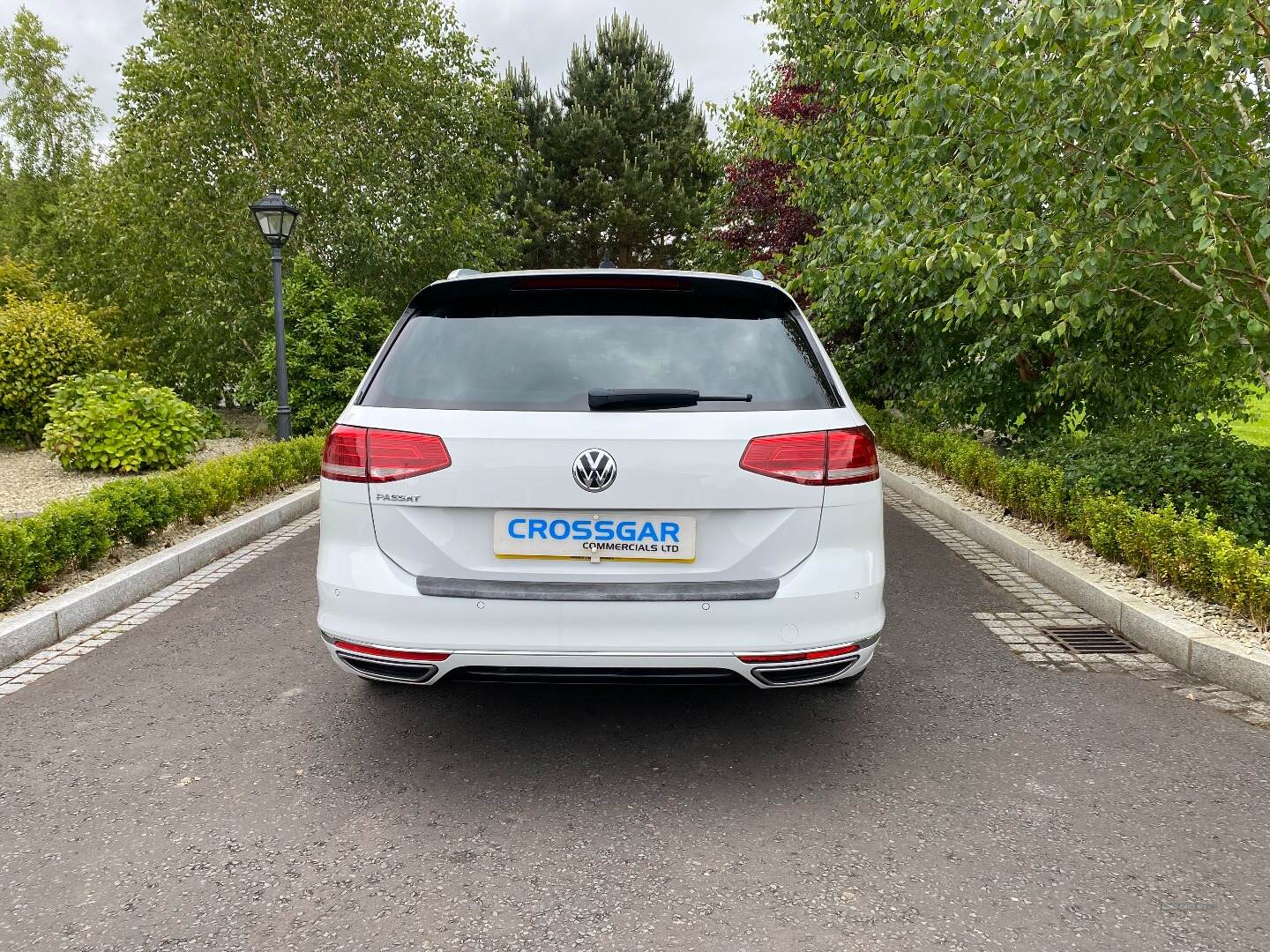 Volkswagen Passat DIESEL ESTATE in Down