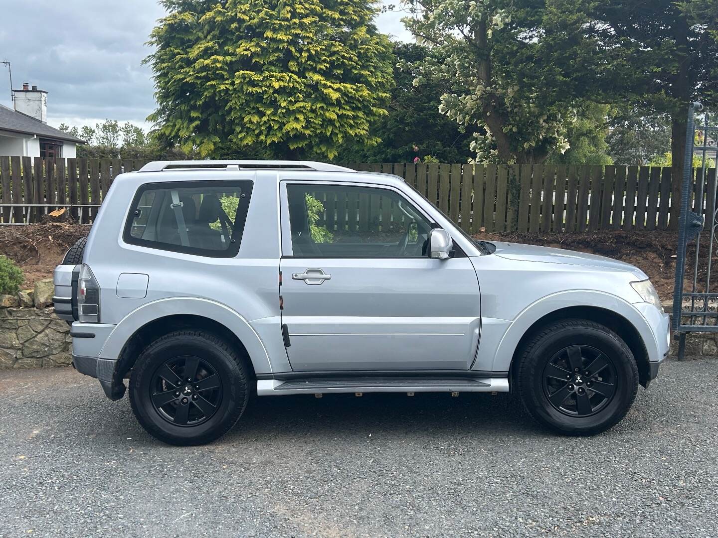 Mitsubishi Shogun DIESEL STATION WAGON in Tyrone