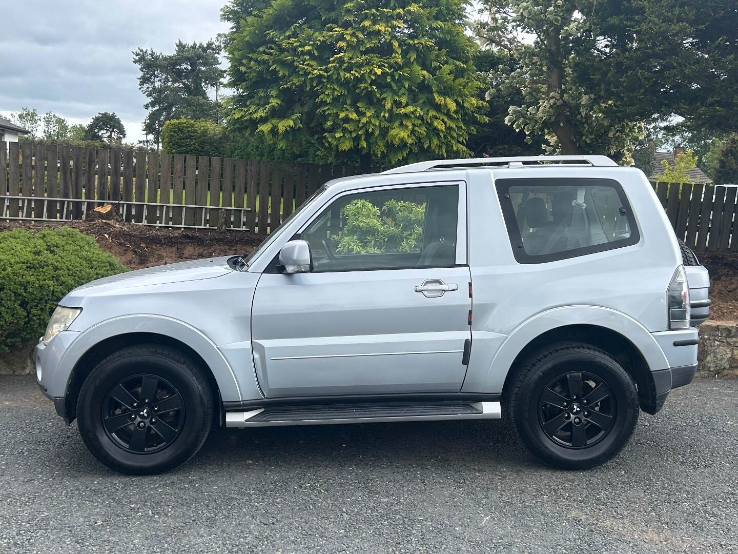 Mitsubishi Shogun DIESEL STATION WAGON in Tyrone