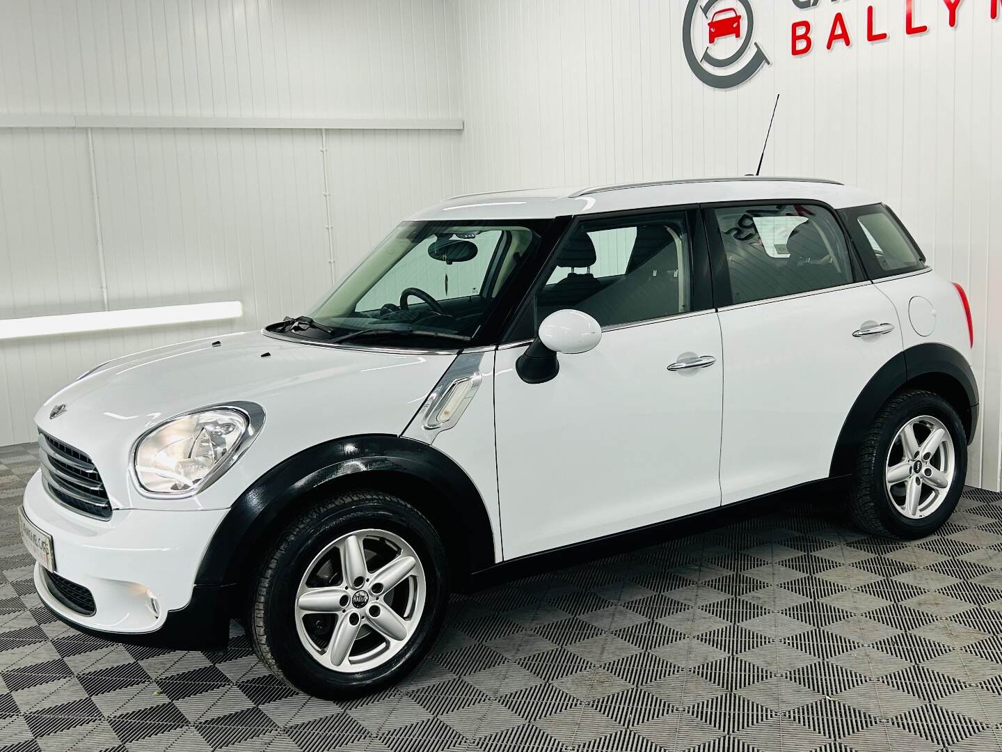 MINI Countryman HATCHBACK in Antrim