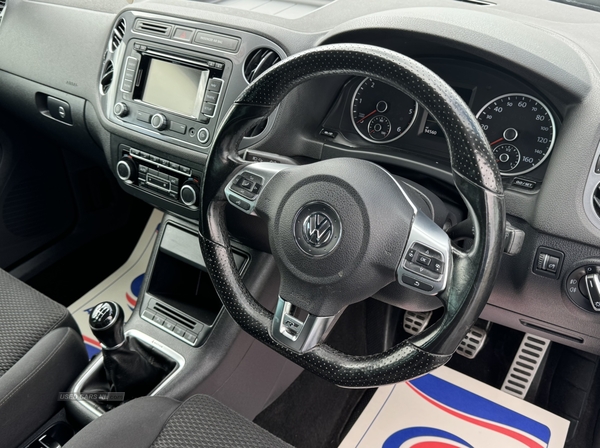 Volkswagen Tiguan 2.0 TDi BlueMotion Tech R-Line 5dr in Down