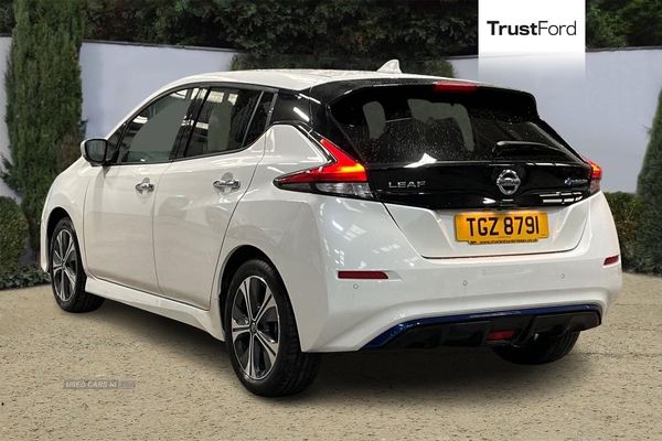 Nissan LEAF 110kW Tekna 40kWh 5dr Auto- Parking Sensors & Camera, Leather Heated Front Seat & Wheel, Cruise Control, Bluetooth, Keyless Entry & Start in Antrim