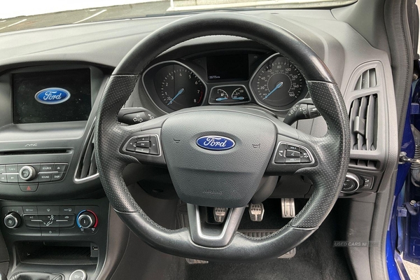 Ford Focus 1.0 EcoBoost 140 ST-Line Navigation 5dr**PUSH BUTTON - SAT NAV - CRUISE CONTROL - BLUETOOTH - ISOFIX - LED RUNNING LIGHTS - LOW MILEAGE** in Antrim